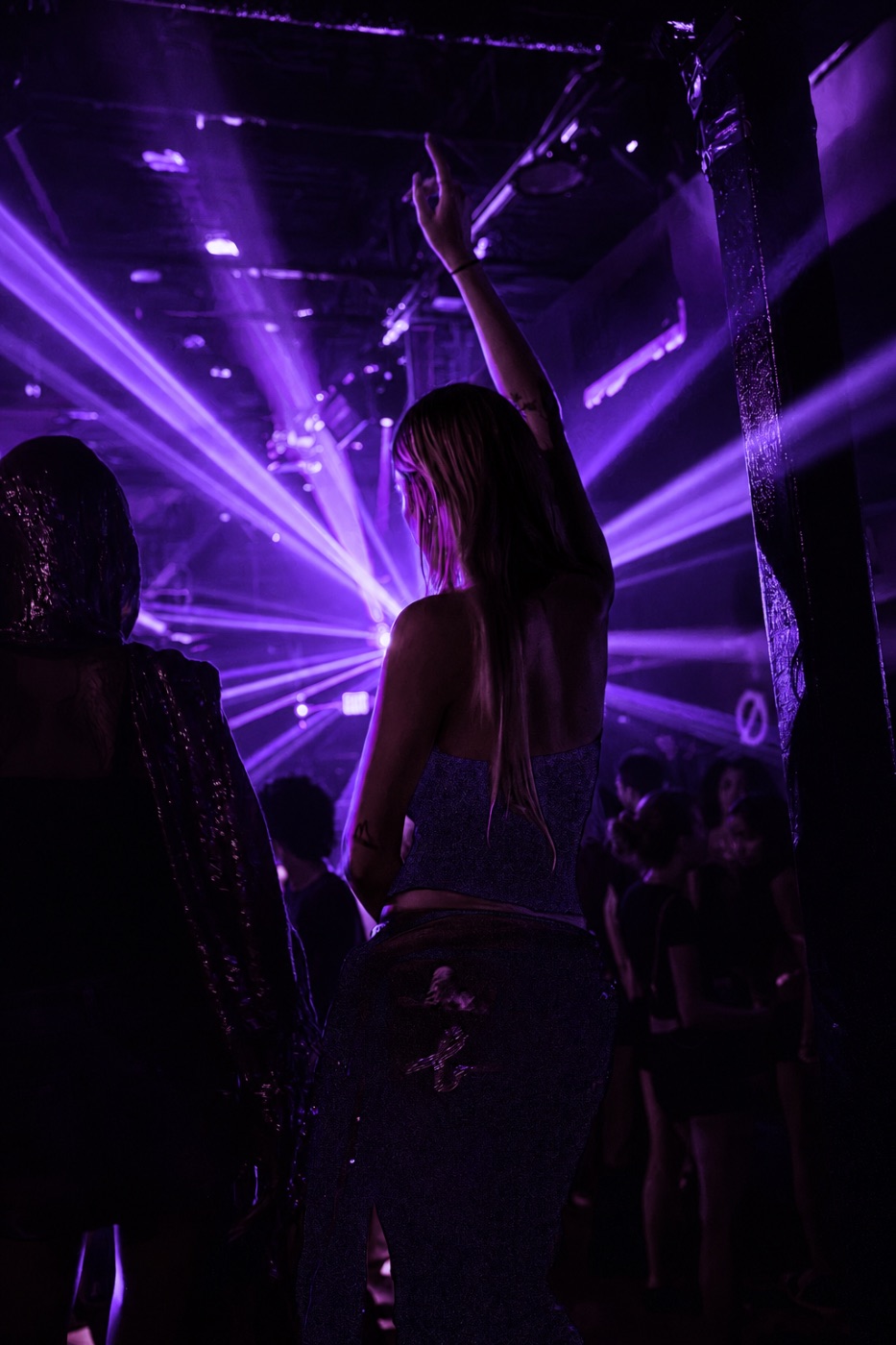 Lasers over the dance floor